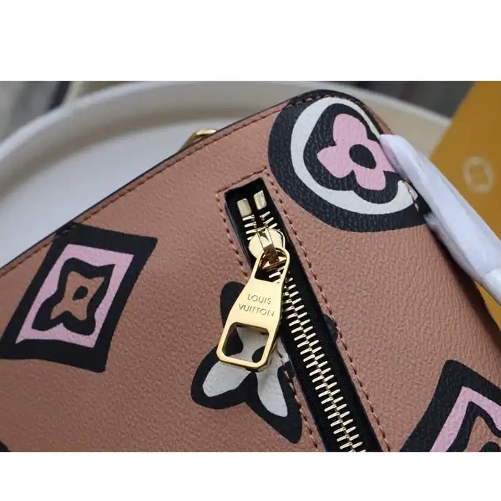Bags 2107YA0134 LV 0707
